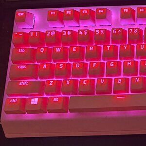 Razer BlackWidow V3 Quartz Pink **Tested and Working**